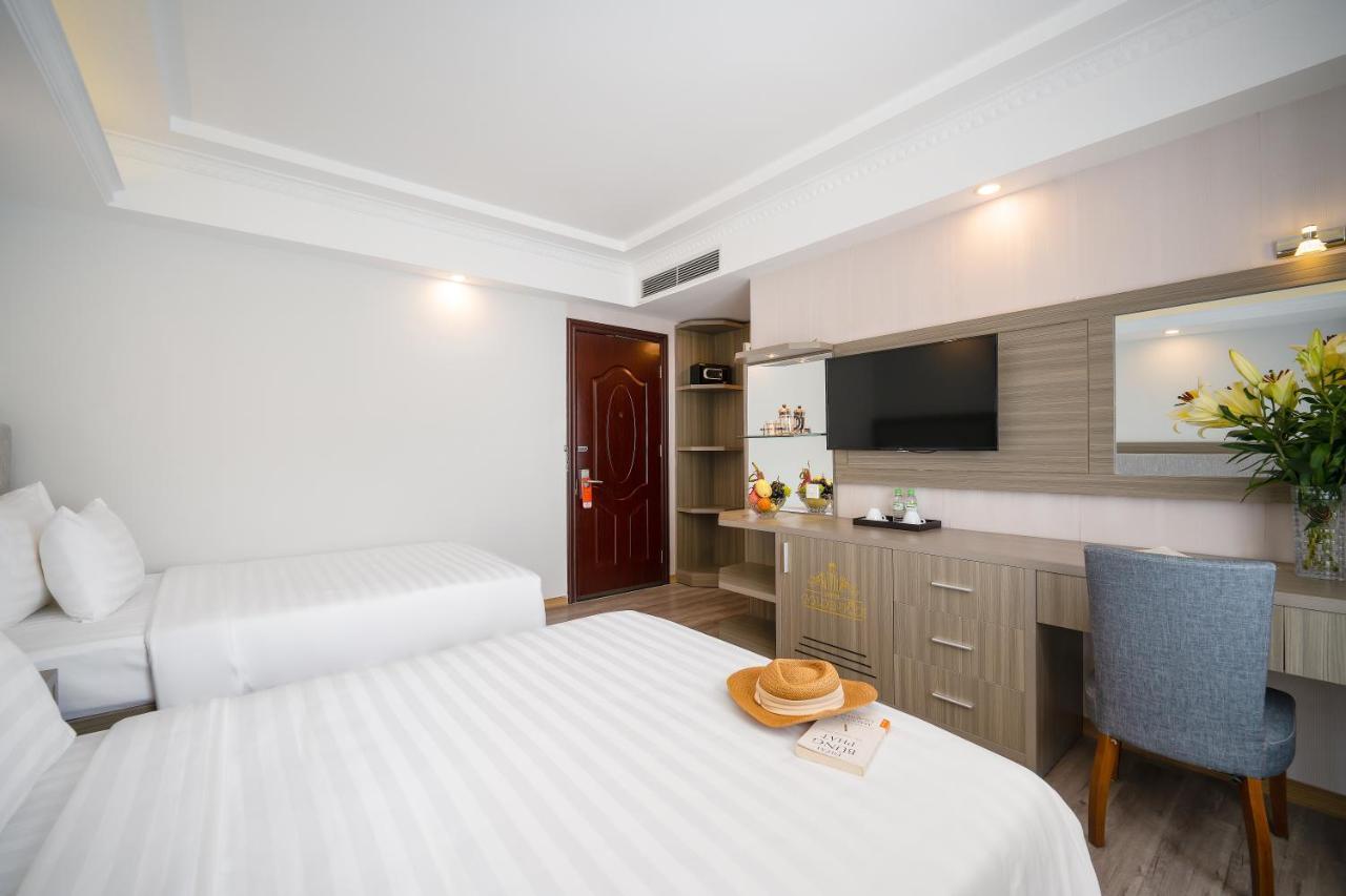 Royal Beach Hotel Дананг Екстериор снимка