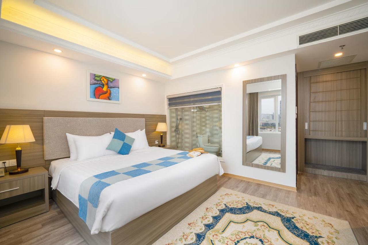 Royal Beach Hotel Дананг Екстериор снимка