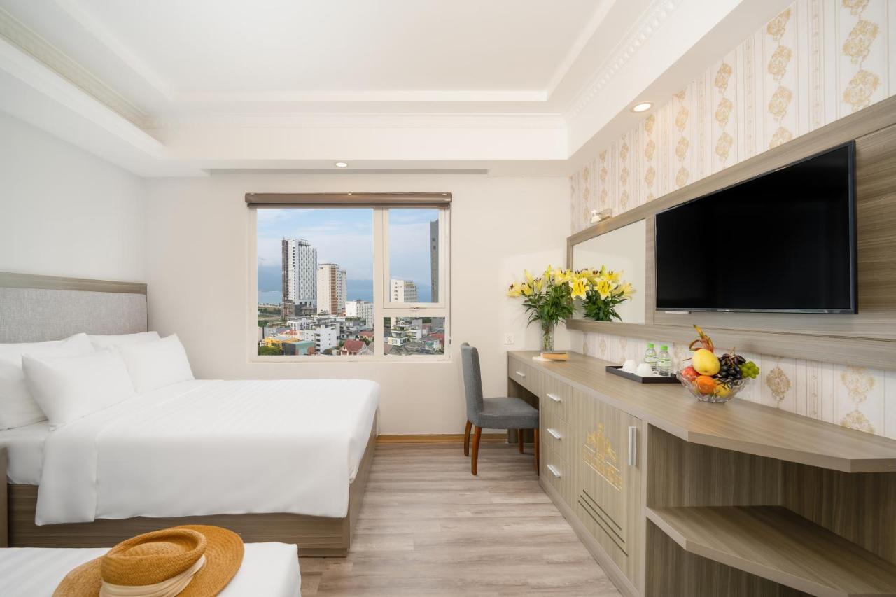Royal Beach Hotel Дананг Екстериор снимка